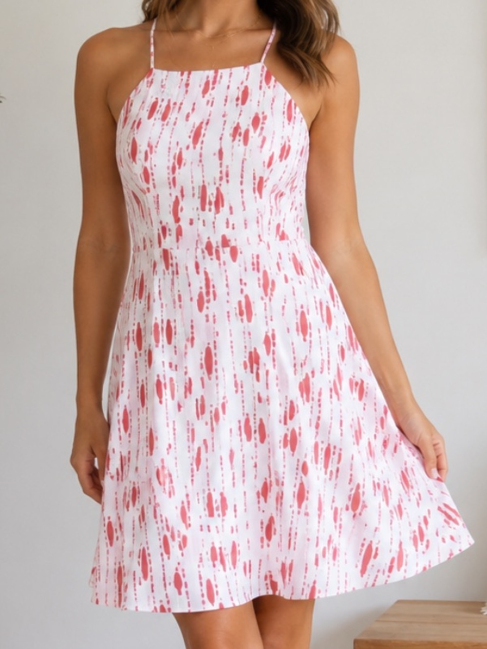 Print dress with back cutout